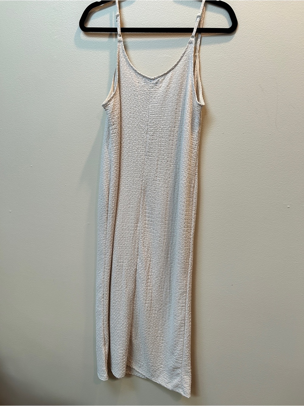 Motherhood Cream Textured Slip Dress Midi